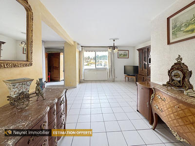 Appartement - 87 m² - 4 pièces