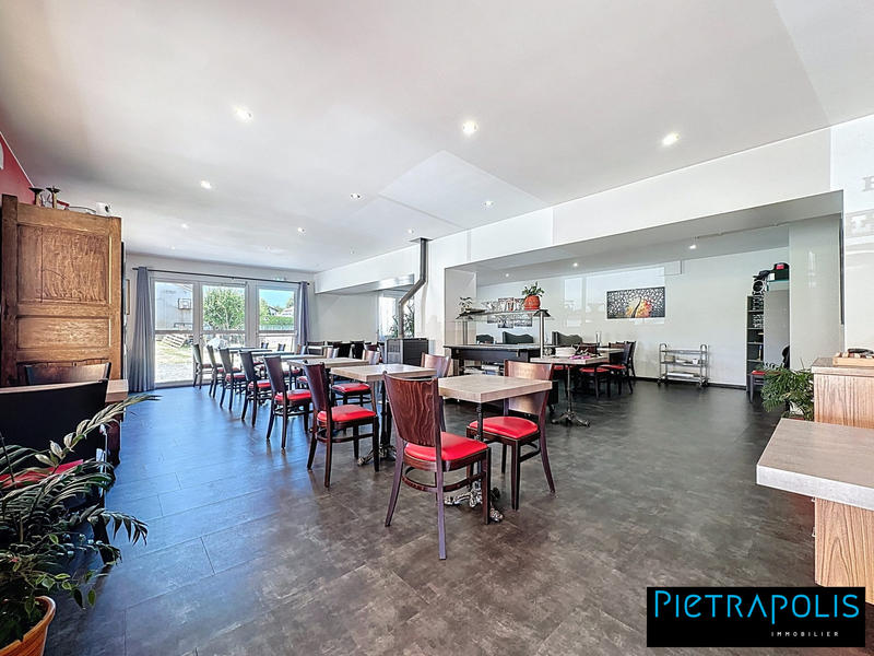 Local commercial - 308 m²