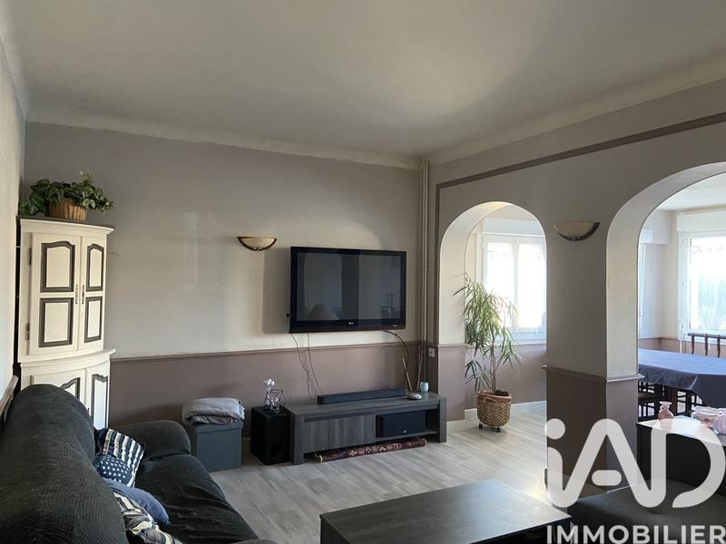 Maison - 200 m² - 8 pièces