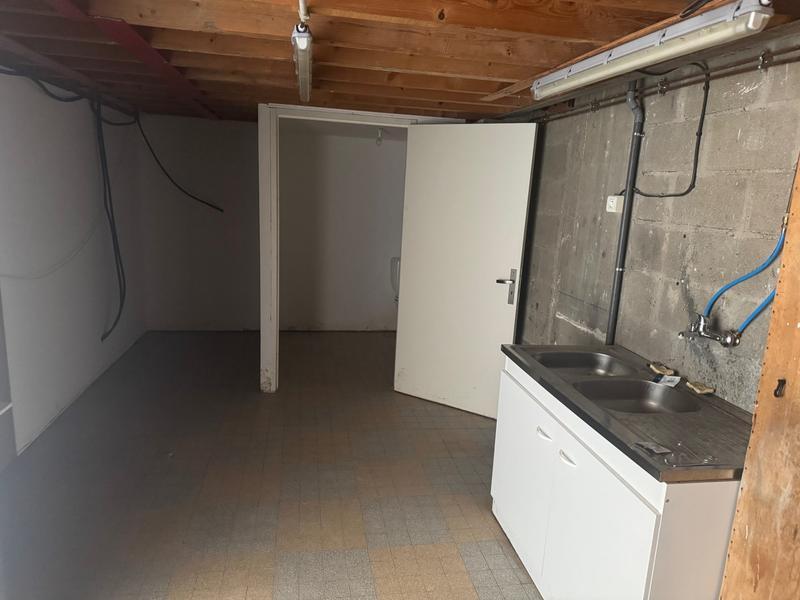 Local commercial - 154 m² - 2 pièces