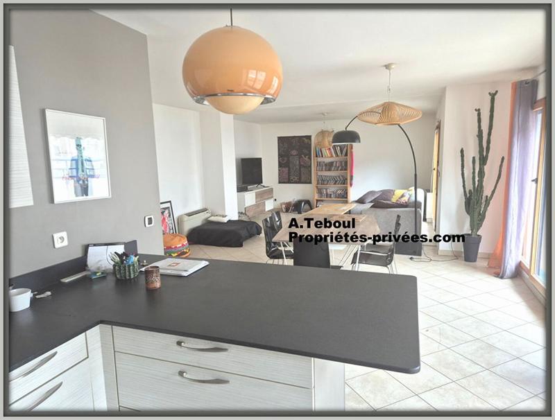 Appartement - 140 m² - 5 pièces