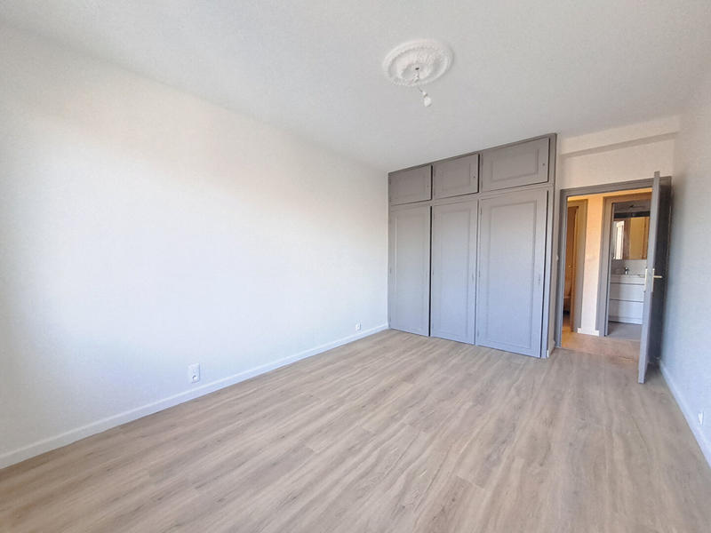 Appartement - 130 m² - 5 pièces