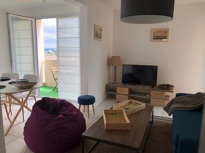 Appartement - 85 m² - 5 pièces