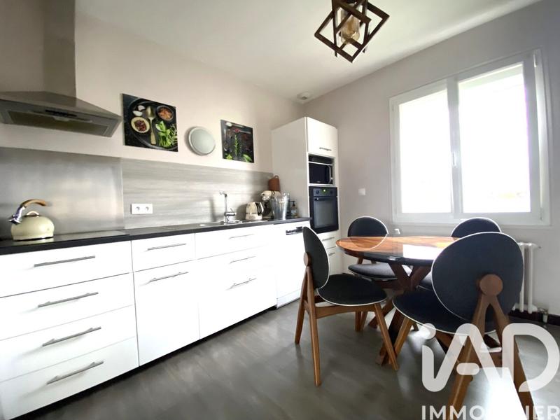 Maison - 94 m² - 6 pièces