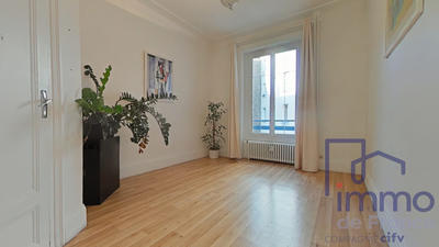 Appartement - 93 m² - 3 pièces