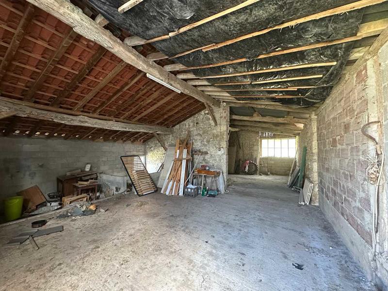 Corps de ferme - 378 m² - 5 pièces