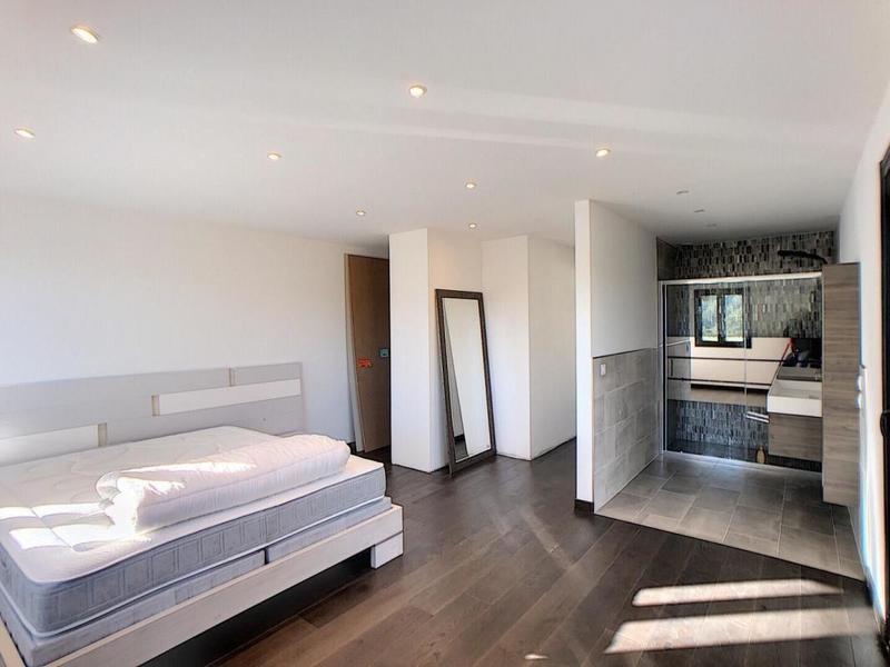 Villa - 193 m² - 3 pièces