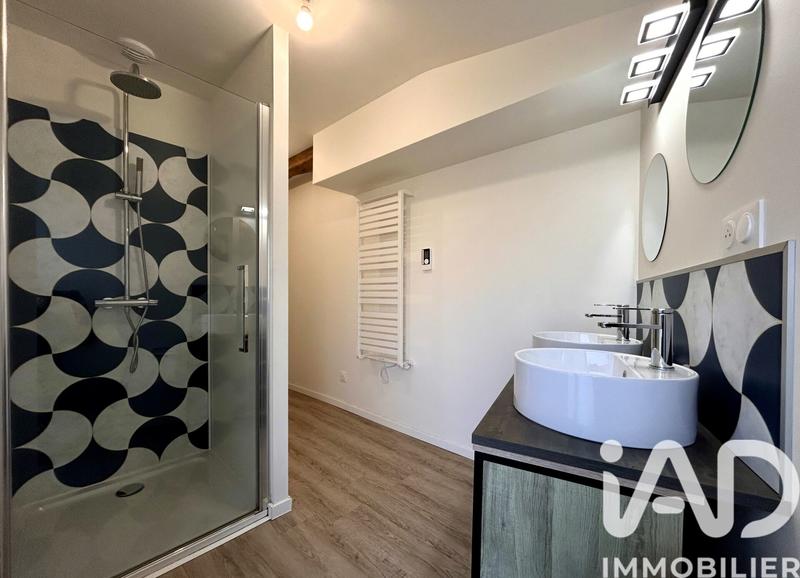 Maison - 248 m² - 6 pièces