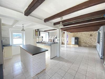Maison - 85 m² - 4 pièces