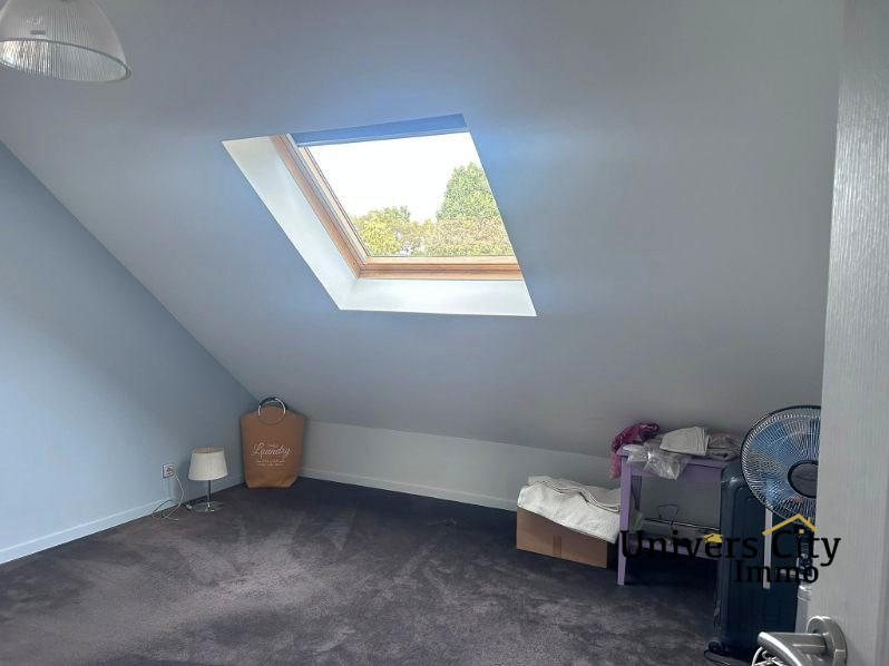 Maison - 156 m² - 7 pièces