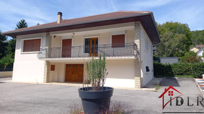 Maison - 111 m² - 5 pièces