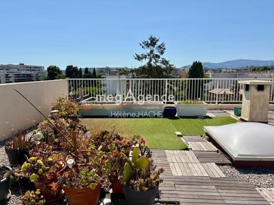 Appartement - 74 m² - 3 pièces