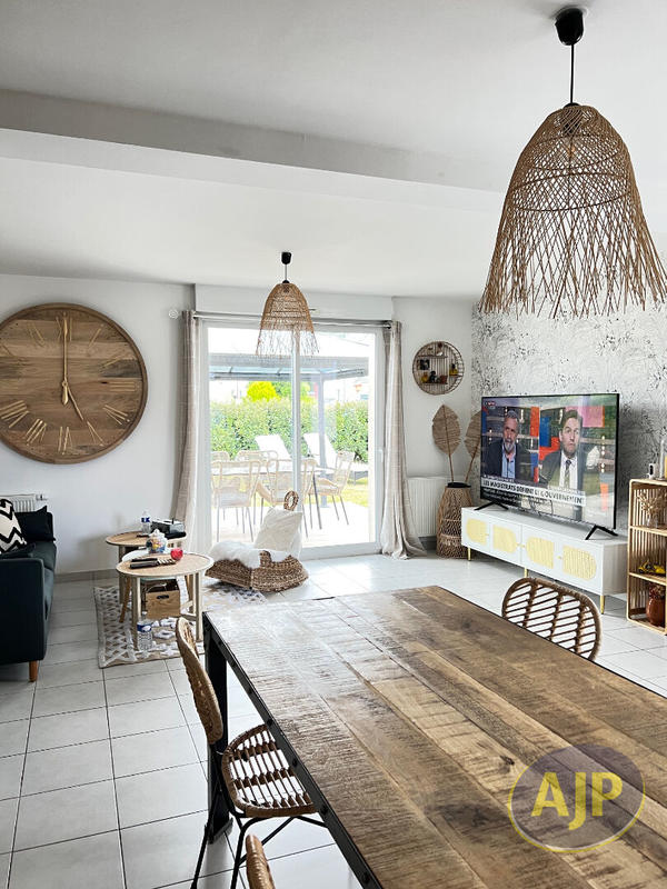 Maison - 102 m² - 5 pièces