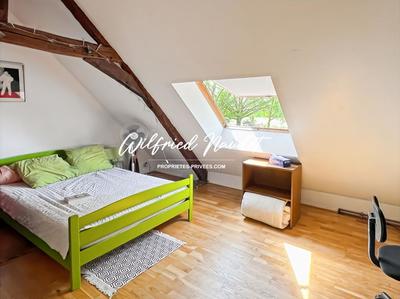 Maison - 157 m² - 7 pièces