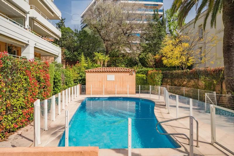 Appartement - 49 m² - 2 pièces