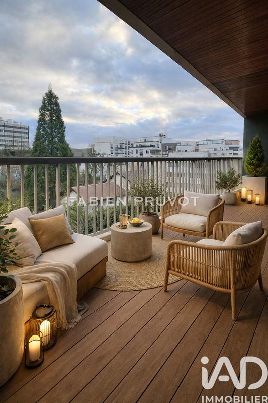 Appartement - 82 m² - 4 pièces