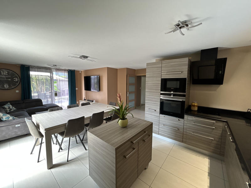 Maison - 115 m² - 5 pièces