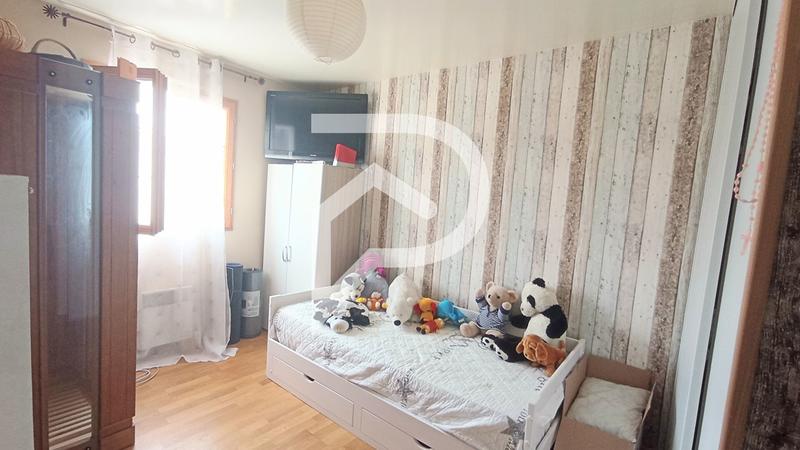 Maison - 95 m² - 5 pièces