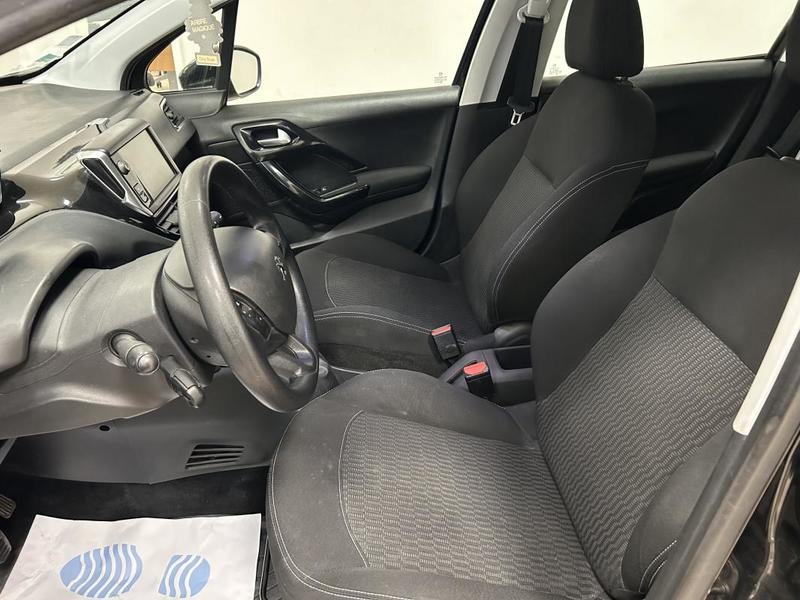 Peugeot 208 1.6 Hdi 75 Ch Active 05 P