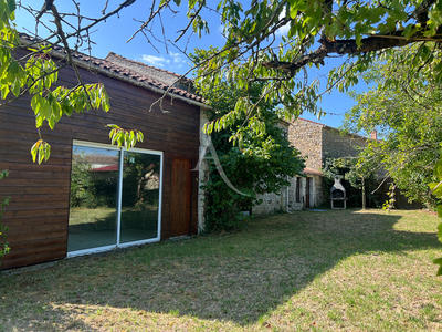 Maison - 310 m² - 12 pièces
