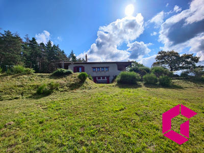 Maison - 293 m² - 11 pièces