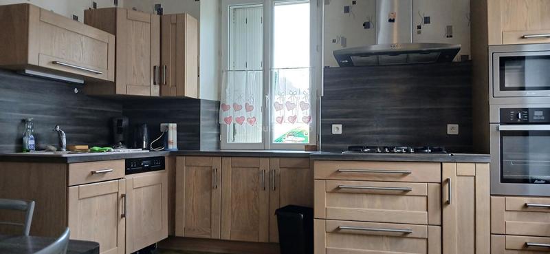 Maison - 250 m² - 10 pièces