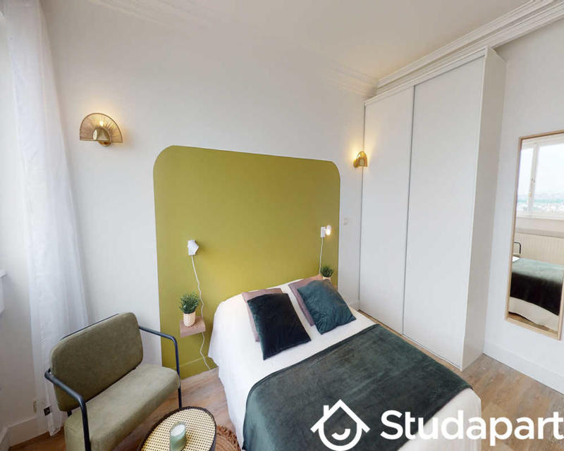 Chambre - 110 m² - 1 pièce