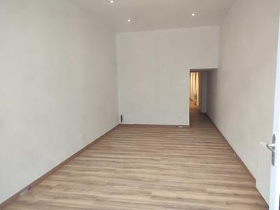 Local commercial - 79 m² - 2 pièces