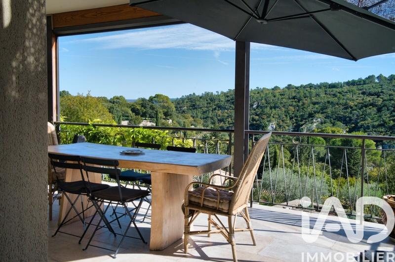 Maison - 184 m² - 7 pièces