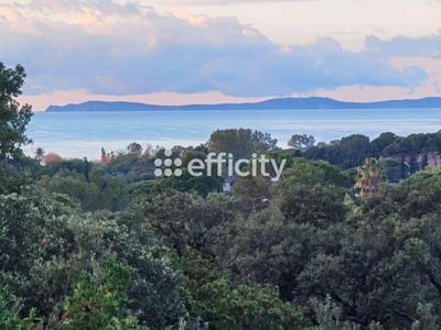 Maison - 188 m² - 5 pièces