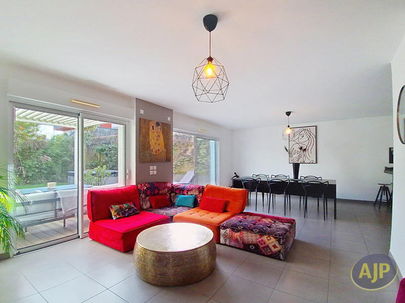 Maison - 125 m² - 6 pièces