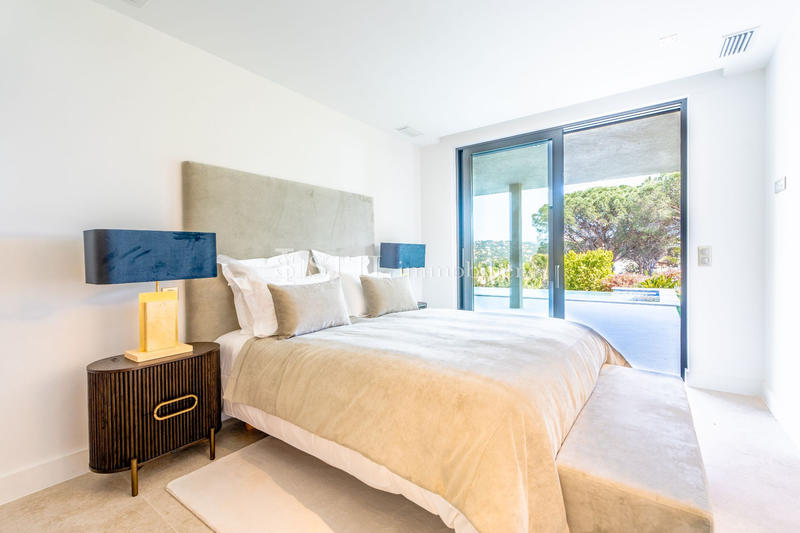 Villa - 370 m² - 6 pièces