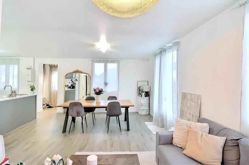 Maison jumelée - 75 m² - 4 pièces