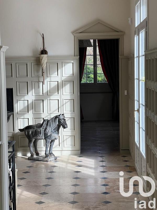 Maison - 400 m² - 8 pièces