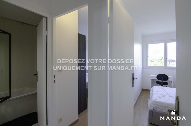 Chambre - 10 m² - 5 pièces