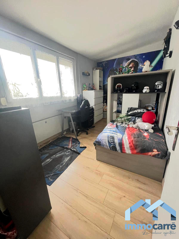 Maison - 96 m² - 5 pièces