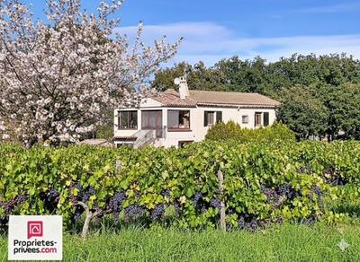 Maison - 210 m² - 7 pièces