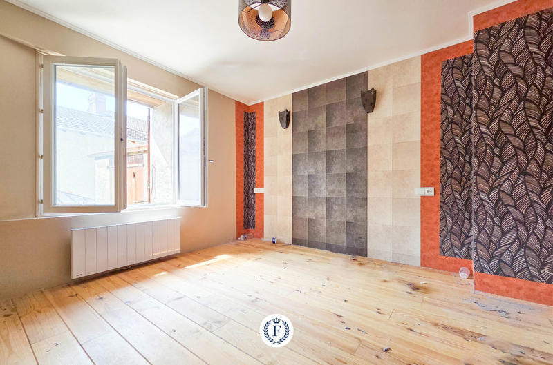 Maison de village - 80 m² - 5 pièces