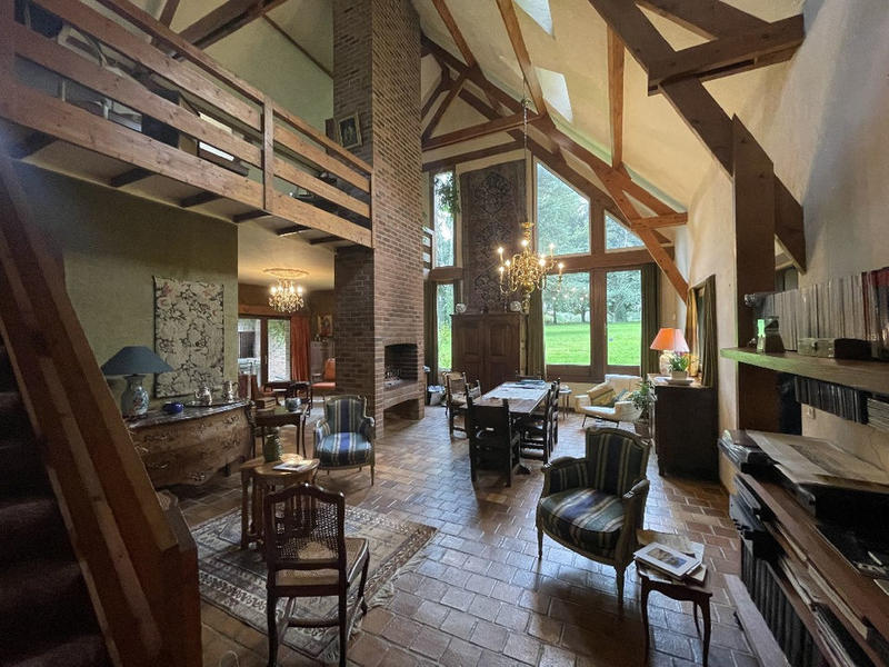 Maison d'architecte - 330 m² - 11 pièces