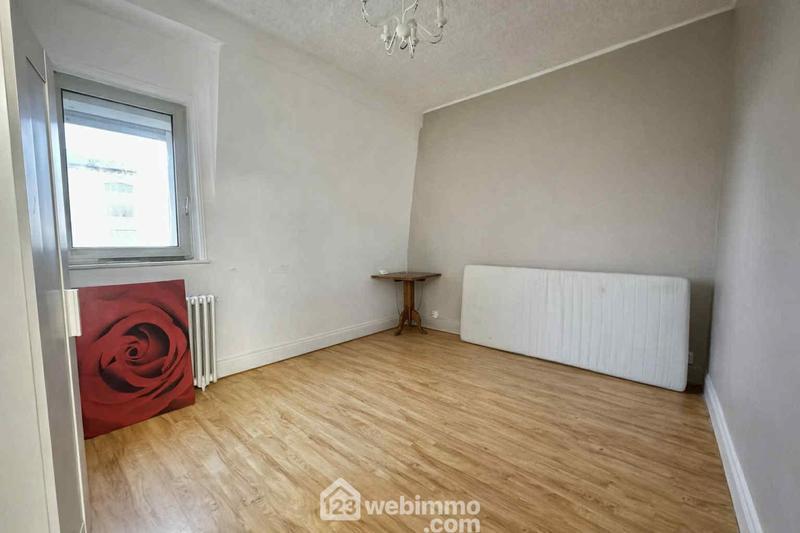 Immeuble - 186 m² - 6 pièces