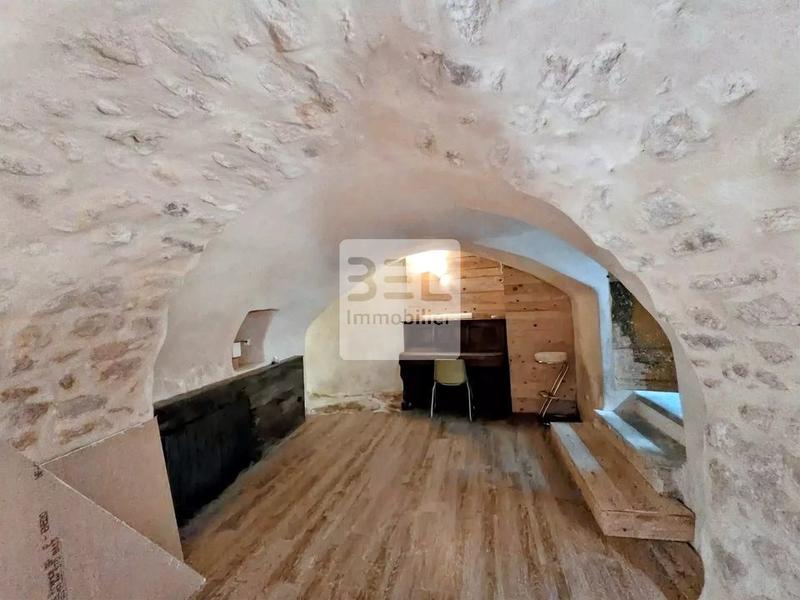 Appartement - 110 m² - 7 pièces