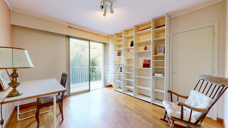 Appartement - 120 m² - 5 pièces