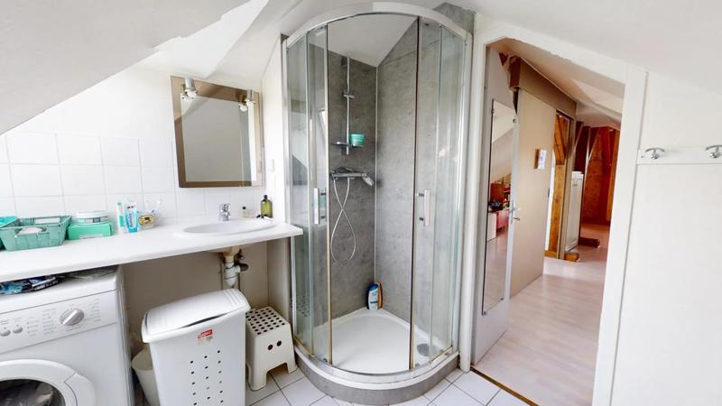 Appartement - 147 m² - 7 pièces