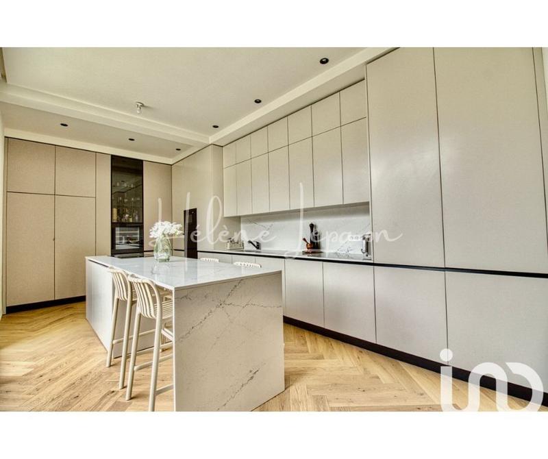 Maison de maîtres - 234 m² - 8 pièces