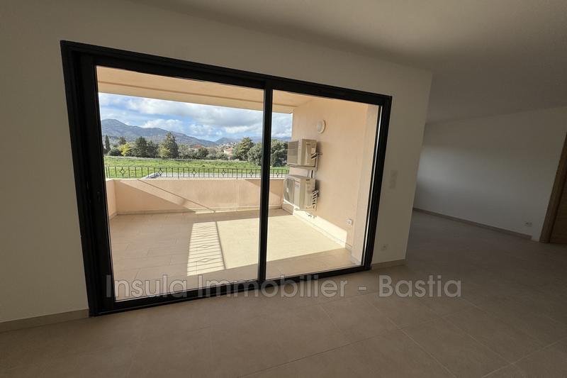 Appartement - 80 m² - 3 pièces