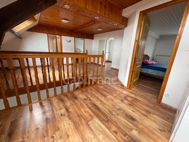 Maison - 155 m² - 6 pièces