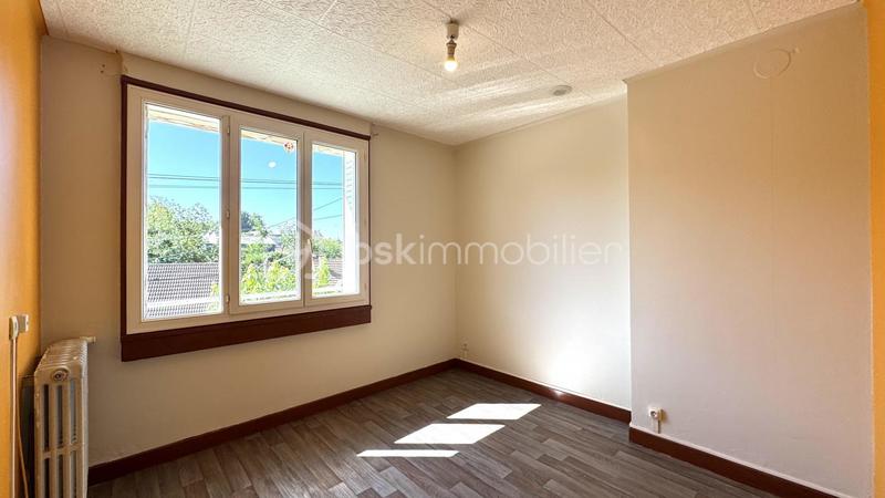 Maison - 105 m² - 6 pièces