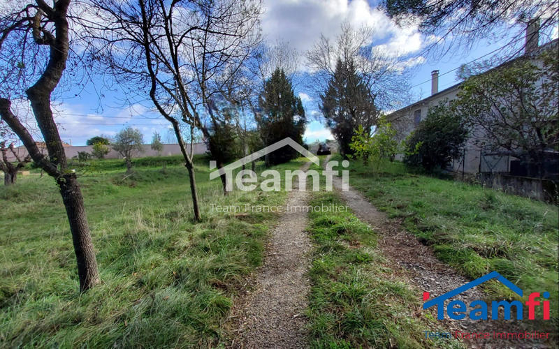 Terrain - 800 m²