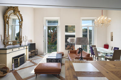 Appartement - 150 m² - 4 pièces