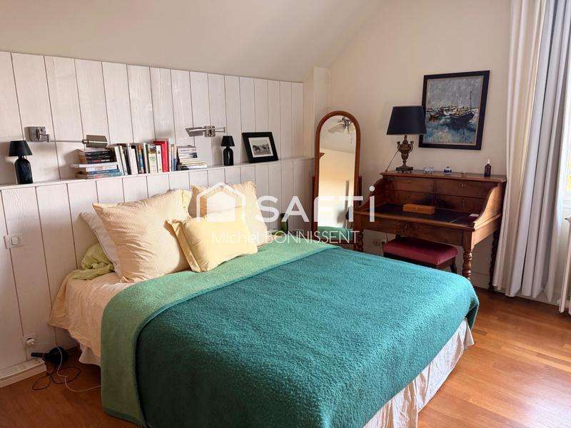 Maison - 185 m² - 5 pièces